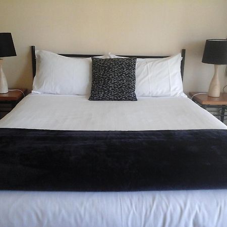 South Park Motel Masterton Eksteriør bilde