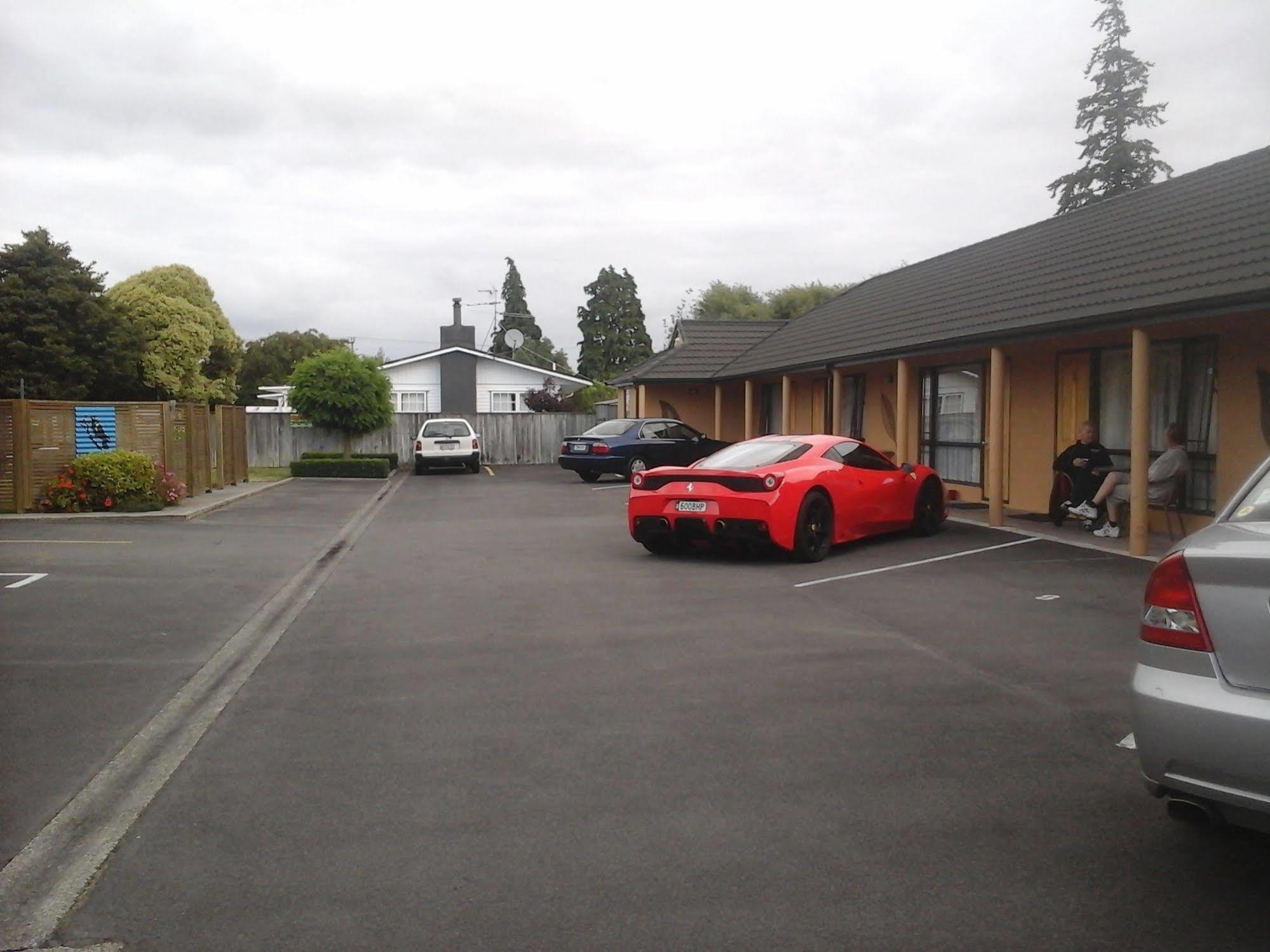 South Park Motel Masterton Eksteriør bilde