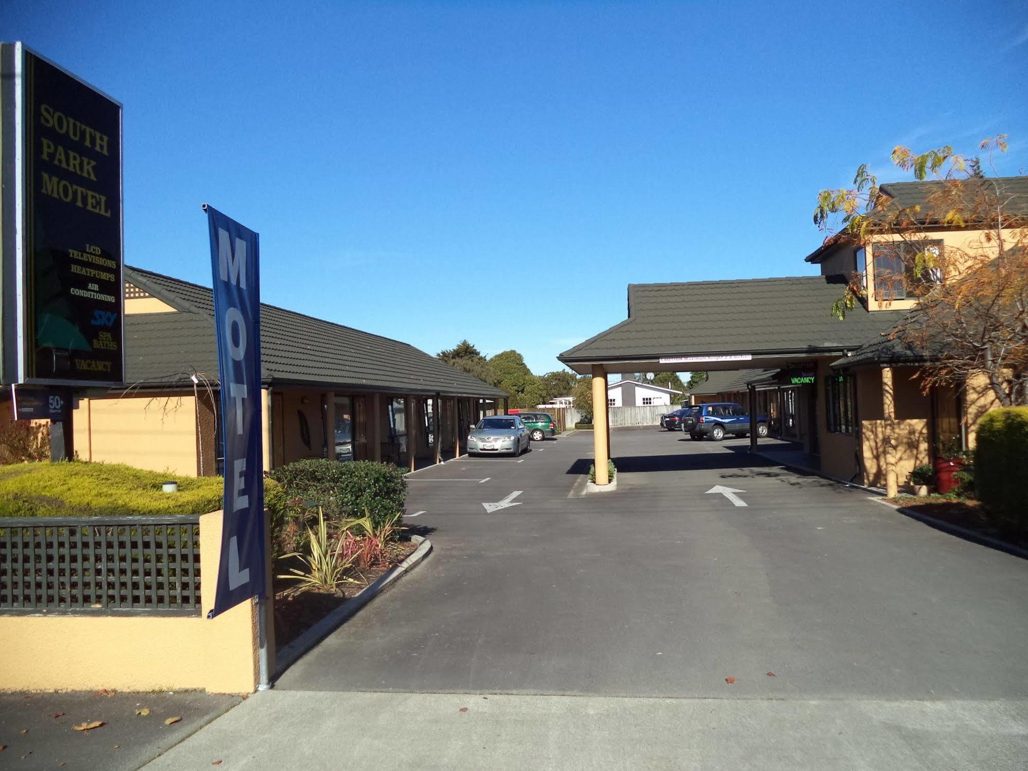 South Park Motel Masterton Eksteriør bilde